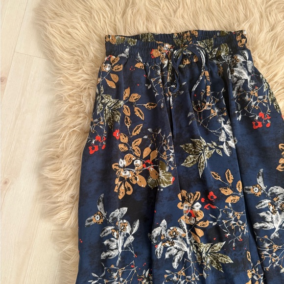Floral A-Line Midi Skirt - Picture 2 of 9